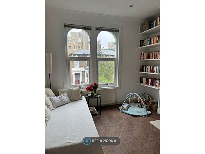 1 Bedroom Flat To Rent In Penpoll Road, London, E8