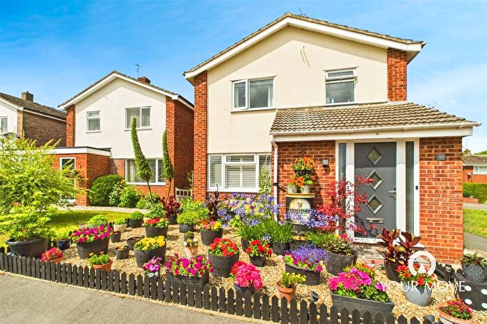 3 Bedroom Detached House For Sale In Pinewood Gardens, North Cove, Beccles, Suffolk, NR34