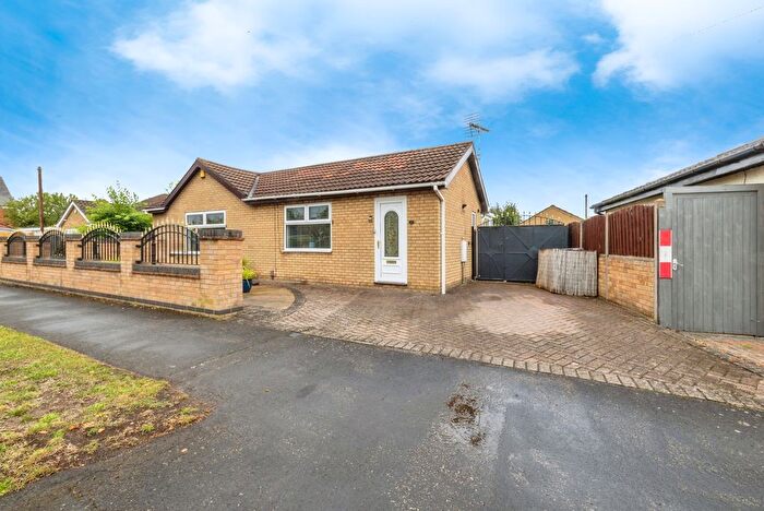 3 Bedroom Bungalow For Sale In Windermere Avenue, North Hykeham, Lincoln, LN6