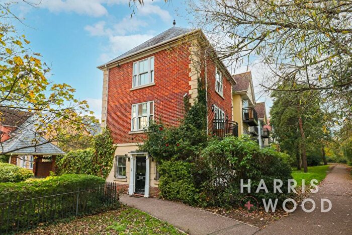 3 Bedroom End Of Terrace House For Sale In Parkside Quarter (River View), Colchester, Essex, CO1