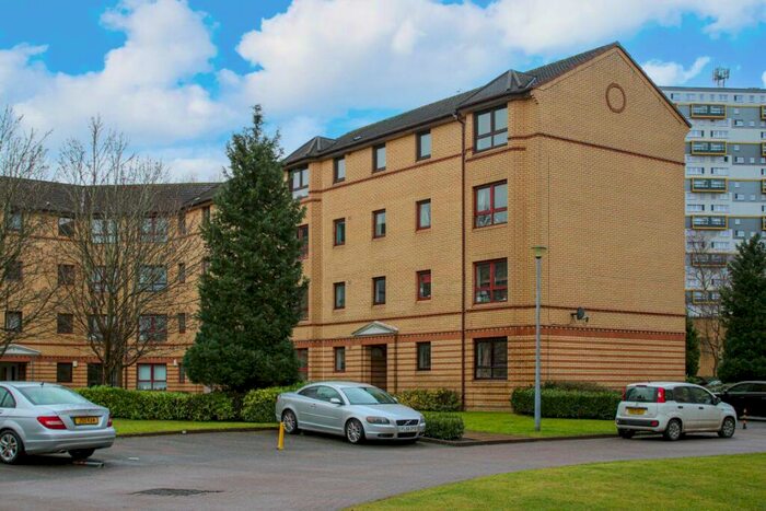 2 Bedroom Flat To Rent In Grovepark Gardens, Glasgow, G20