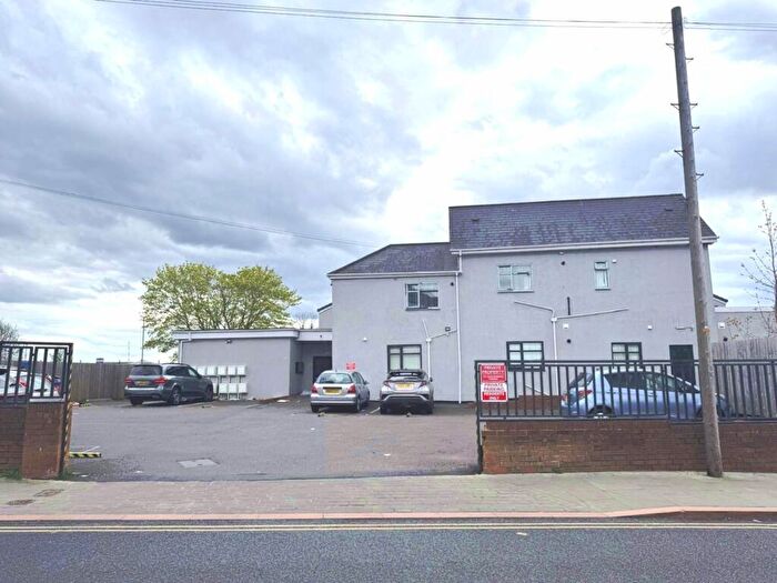 2 Bedroom Flat To Rent In Pearson Street, Brierley Hill, DY5