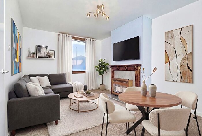 2 Bedroom Flat For Sale In Fraser Gardens, Boswall, Edinburgh, EH5