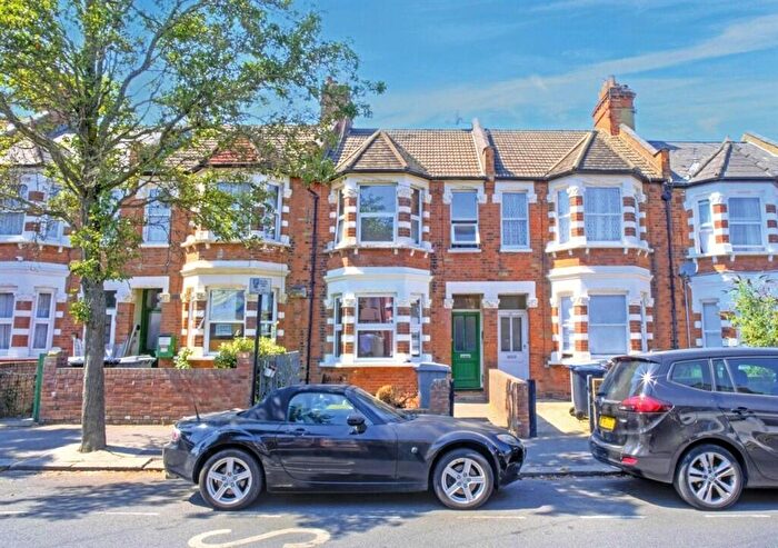 1 Bedroom Flat For Sale In Bruce Road, London, NW10