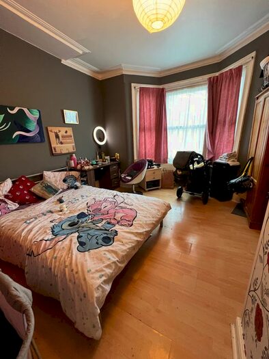 2 Bedroom Maisonette To Rent In Whitton Road, Hounslow, TW3