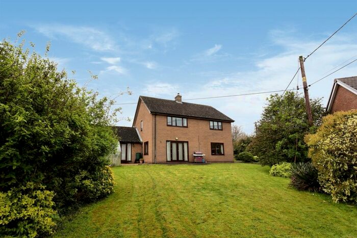 4 Bedroom Detached House For Sale In Wallop Road, Grateley, Andover, SP11