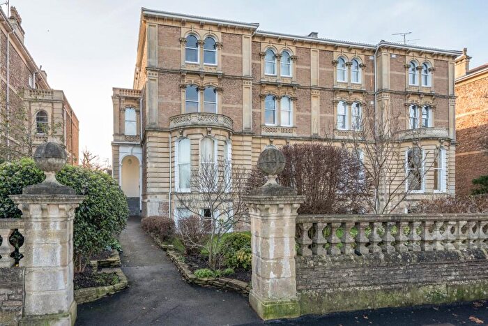 2 Bedroom Flat For Sale In The Cloisters, College Road, Clifton, Bristol, BS8