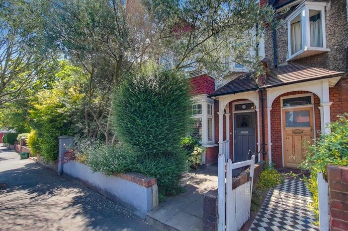 4 Bedroom Detached House To Rent In Midmoor Road, London, SW19