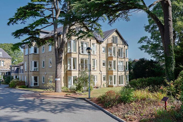 2 Bedroom Retirement Property For Sale In Otley Road, Harrogate, HG2