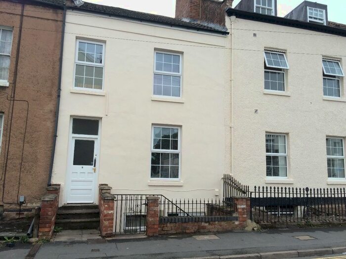 1 Bedroom Flat To Rent In Mill Street, Leamington Spa, CV31