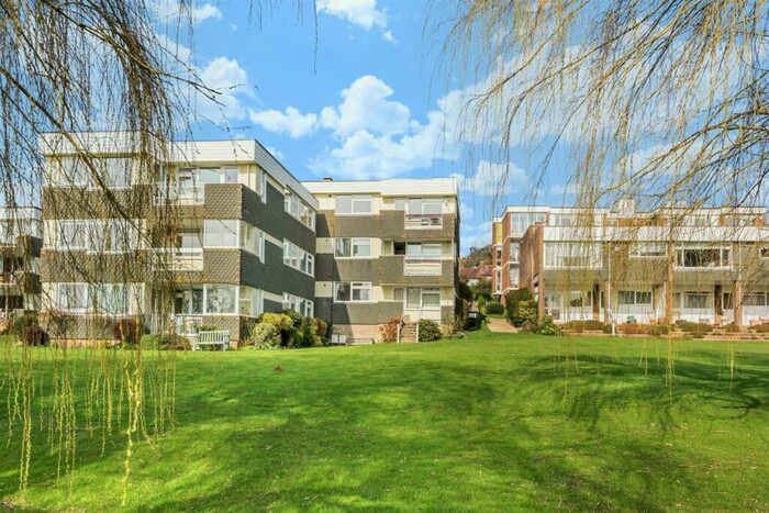 2 Bedroom Flat To Rent In Skeyne Drive, Pulborough, RH20