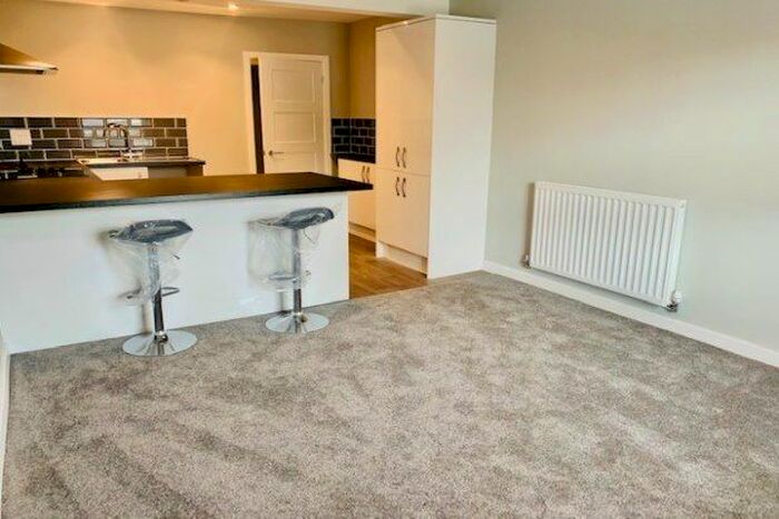 2 Bedroom Maisonette To Rent In London Road, Southampton SO15