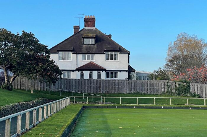 4 Bedroom Semi-Detached House For Sale In Hartley Avenue, Whitley Bay, Tyne And Wear, NE26