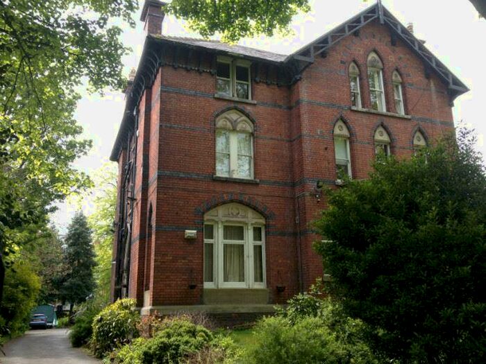 3 Bedroom Flat To Rent In Aigburth Drive, Liverpool, Merseyside, L17