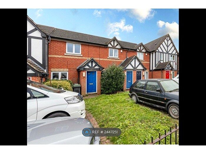 2 Bedroom Terraced House To Rent In Durham Hill, Bromley, BR1