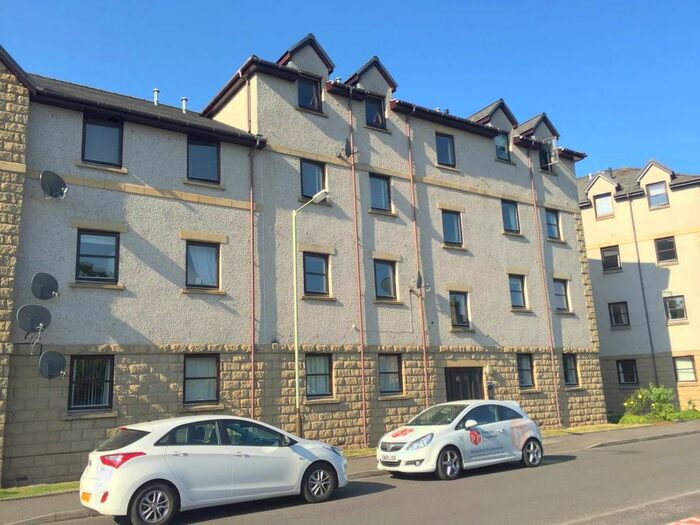 2 Bedroom Flat To Rent In Coach House Court, Riggs Road, Perth, PH1
