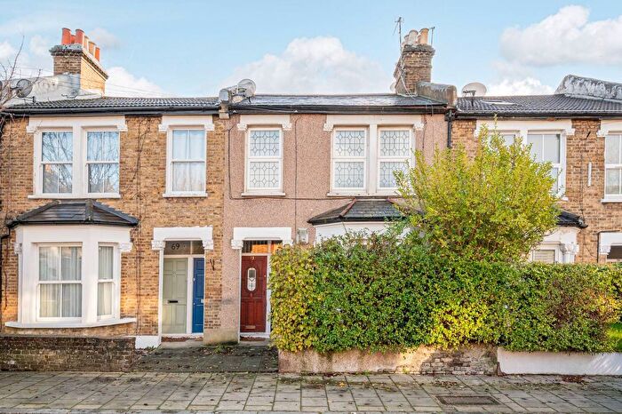 1 Bedroom Flat To Rent In Danbrook Road, Streatham Common, London, SW16