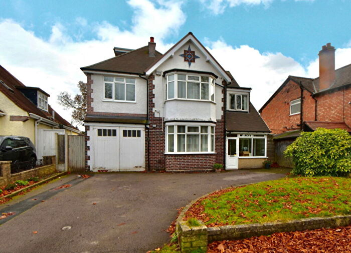 8 Bedroom Detached House For Sale In Highfield Road, Hall Green, B28
