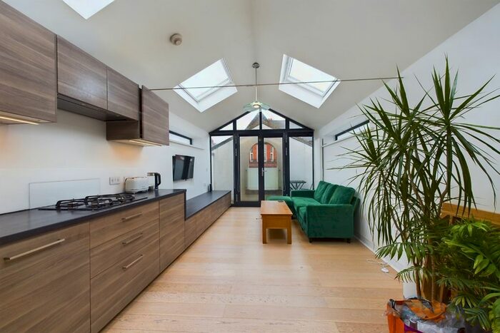 2 Bedroom Detached House To Rent In Ashfield Road, Aigburth, L17