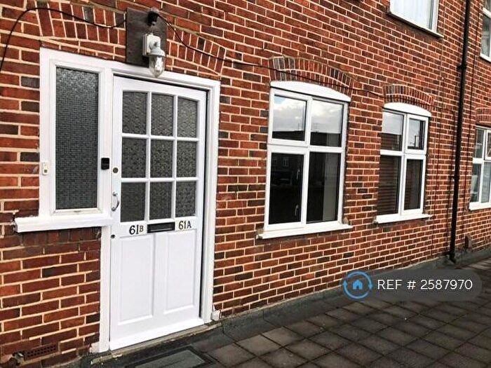 1 Bedroom Flat To Rent In Windmill Hill, Ruislip, HA4
