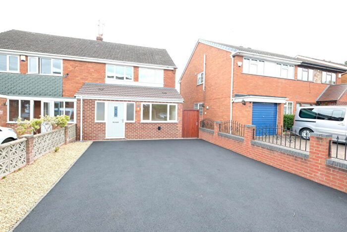 4 Bedroom Semi Detached House To Rent In Brook Street, 'Old Quarter', Stourbridge, DY8