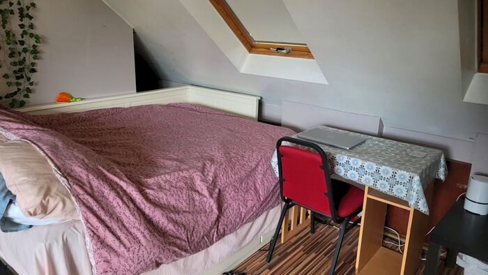 Studio To Rent In Hadden Way, Greenford, UB6