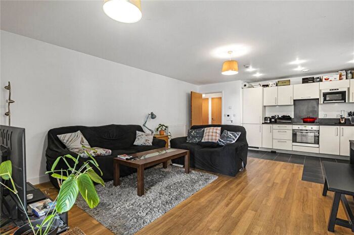 3 Bedroom Apartment To Rent In Dalston Square, London, E8