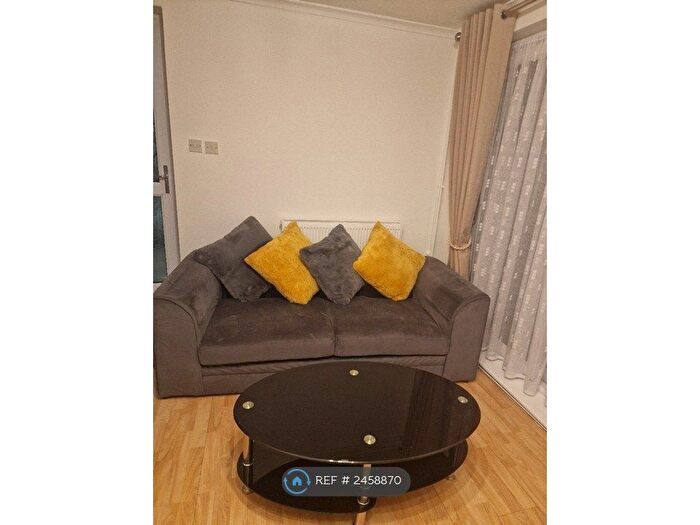 1 Bedroom Flat To Rent In Houghton Regis, Houghton Regis, Dunstable, LU5