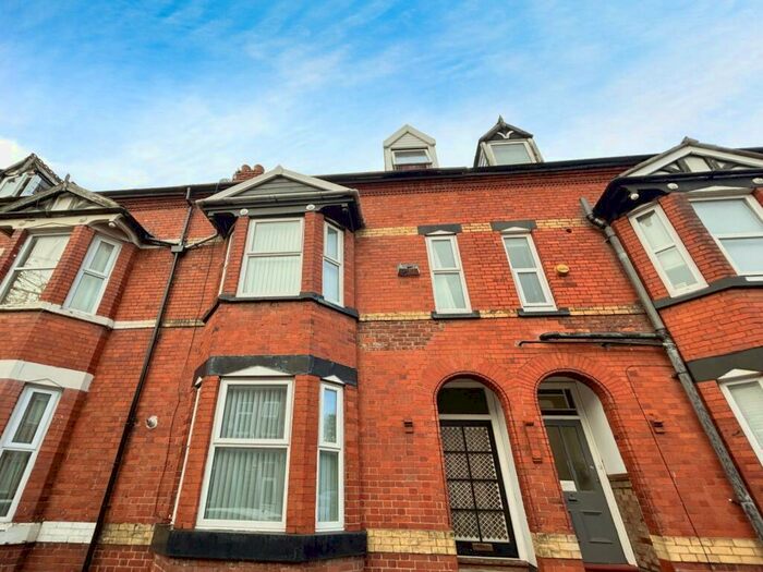 7 Bedroom Terraced House To Rent In Cawdor Road, Fallowfield, M14