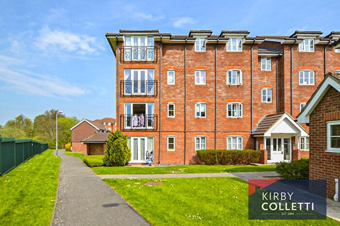 2 Bedroom Flat To Rent In Yukon Road, Turnford, Broxbourne, Hertfordshire, EN10