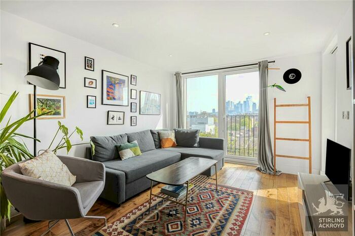 1 Bedroom Apartment To Rent In Grand Canal Apartments, De Beauvoir Crescent, London, N1