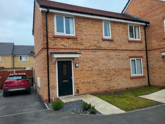 3 Bedroom Semi-Detached House To Rent In Craven Close, Fernley Green, Southport, Merseyside, PR8
