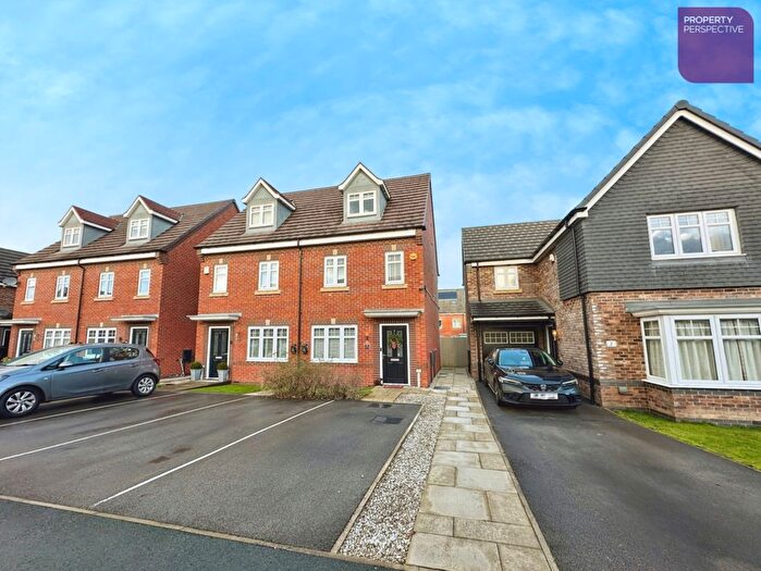 3 Bedroom Semi Detached House For Sale In Pennington Drive, Farington Moss, Leyland, PR26