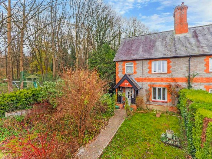 3 Bedroom Cottage For Sale In Laverstoke Lane, Laverstoke, Whitchurch, RG28