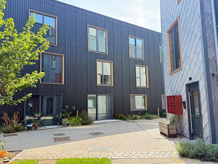 1 Bedroom Flat To Rent In Cutlers Gardens, Sheffield, South Yorkshire, S3