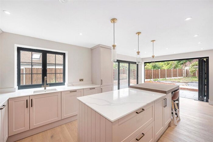5 Bedroom House For Sale In Hayes Lane, Beckenham, BR3