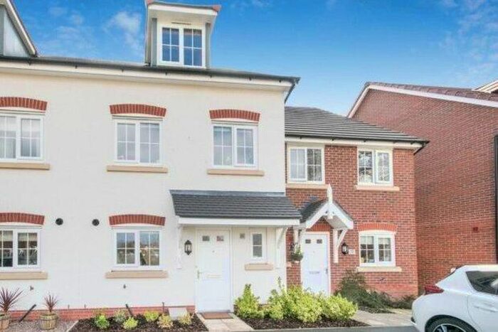 3 Bedroom Terraced House To Rent In Clos Belyn, Llandudno Junction, LL31