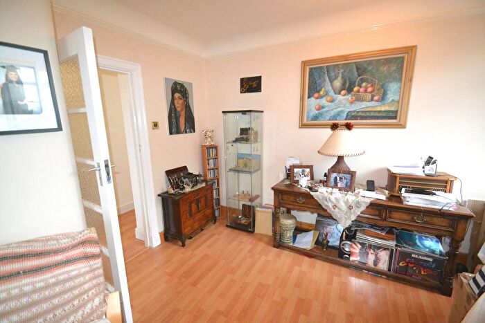 2 Bedroom Flat To Rent In Argyle Road, London, W13