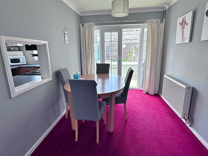 3 Bedroom Terraced House For Sale In Laburnum Walk, Eastbourne, BN22