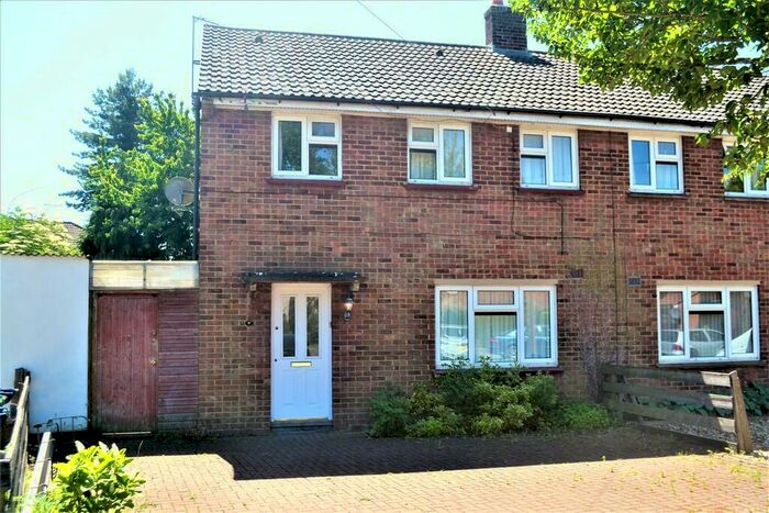 3 Bedroom Semi-Detached House To Rent In Egerton Close, Cambridge, CB5