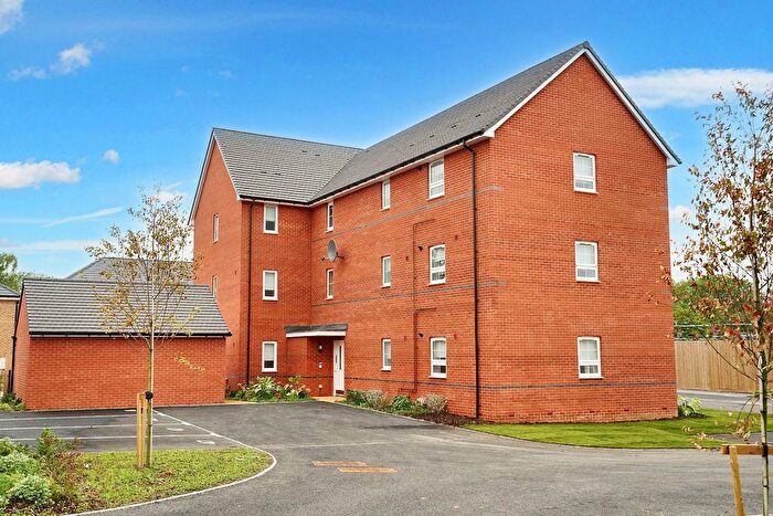 2 Bedroom Flat To Rent In White Lias Way, Upper Lighthorne, Leamington Spa, Warwickshire, CV33