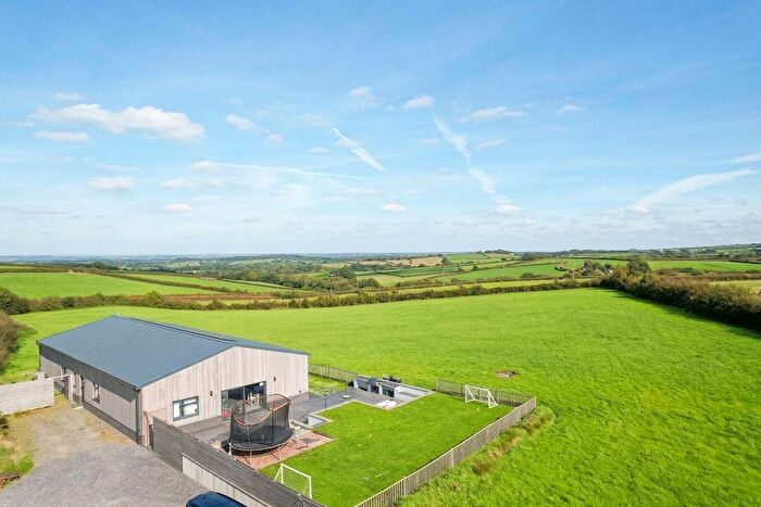 4 Bedroom Barn Conversion For Sale In Inwardleigh, Okehampton, EX20