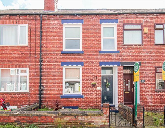 3 Bedroom Terraced House For Sale In King Street, Normanton, WF6