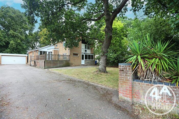 4 Bedroom Detached House For Sale In Gunton Avenue, Gunton, Suffolk, NR32