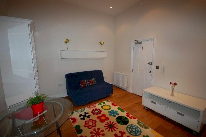 Studio To Rent In Wilberforce Road, London, N4
