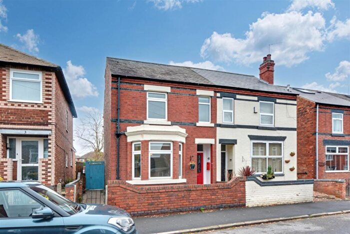 2 Bedroom Semi-Detached House For Sale In New Road, Stapleford, NG9