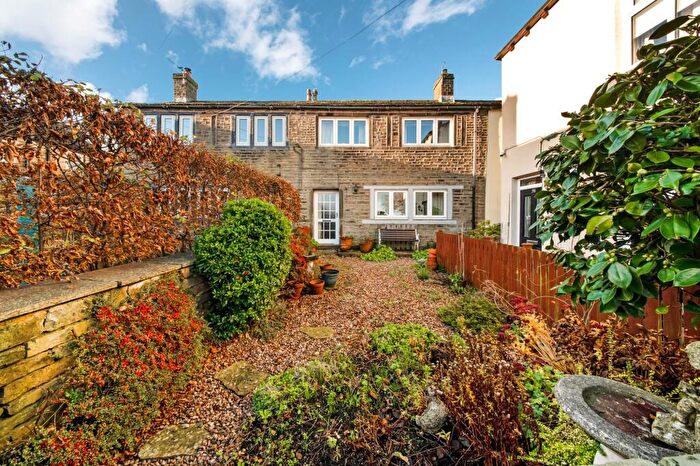 3 Bedroom Cottage For Sale In Lilac Cottage, The Village, Thurstonland, HD4