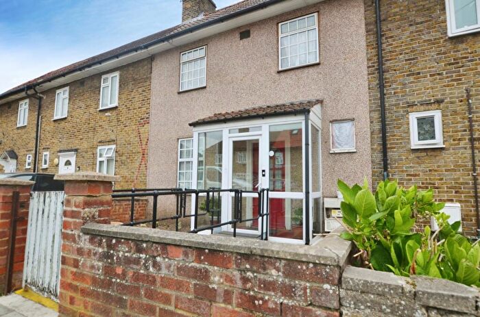 3 Bedroom Terraced House For Sale In Broadmead, London, SE6