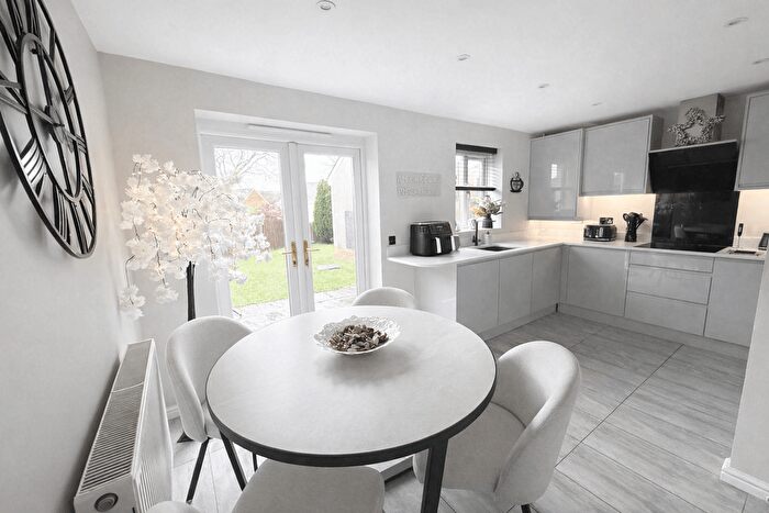 3 Bedroom Semi Detached House For Sale In Fforestfach, SA5