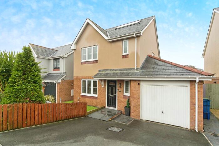 3 Bedroom Detached House For Sale In Ger Y Nant, Y Felinheli, Gwynedd, LL56